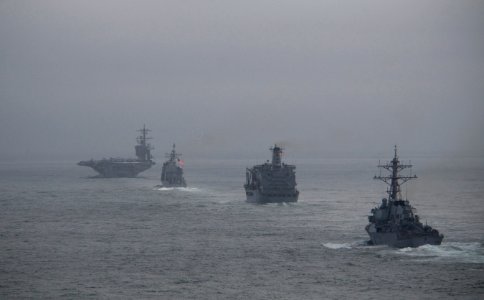 US Navy 111008-N-TZ605-420 The Nimitz-class carrier USS Carl Vinson (CVN 70) leads a parade of ships during San Francisco Fleet Week 2011