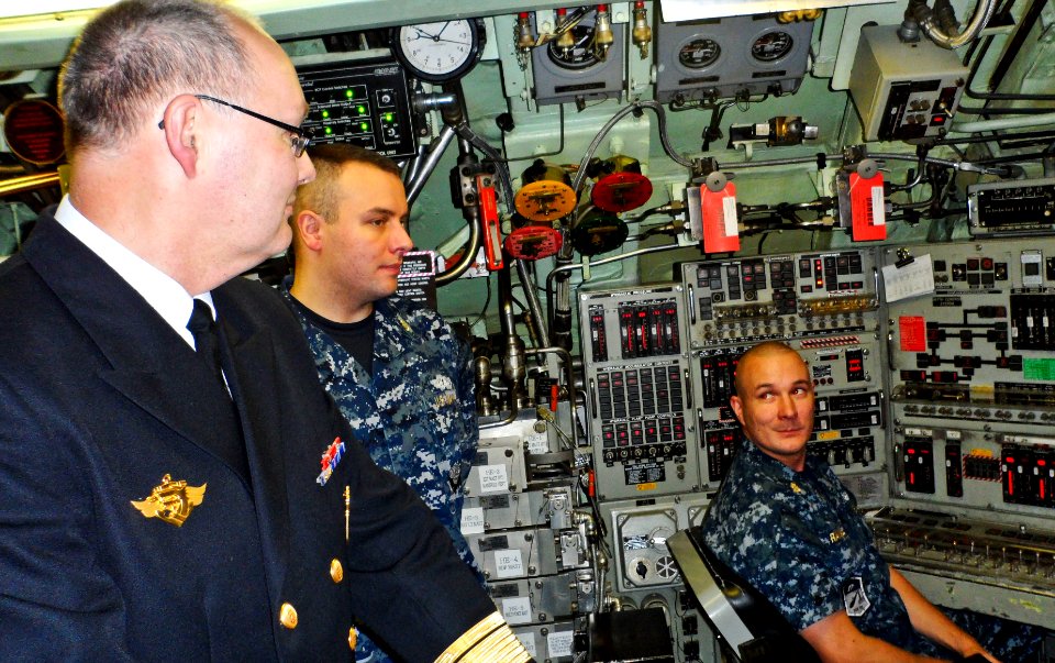 US Navy 111010-N-ZZ999-003 Rear Adm. Bernt Grimstvedt, chief of the Royal Norwegian navy, speaks with Sailors assigned to the Los Angeles-class sub