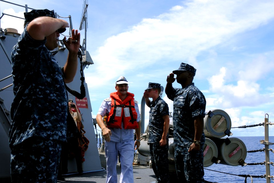 US Navy 111015-N-UE250-273 Sailors assigned to the forward deployed Arleigh Burke-class guided-missile destroyer USS McCampbell (DDG 85) render sid