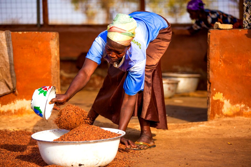 USAID in Ghana Shea Butter Processing (41538464492)