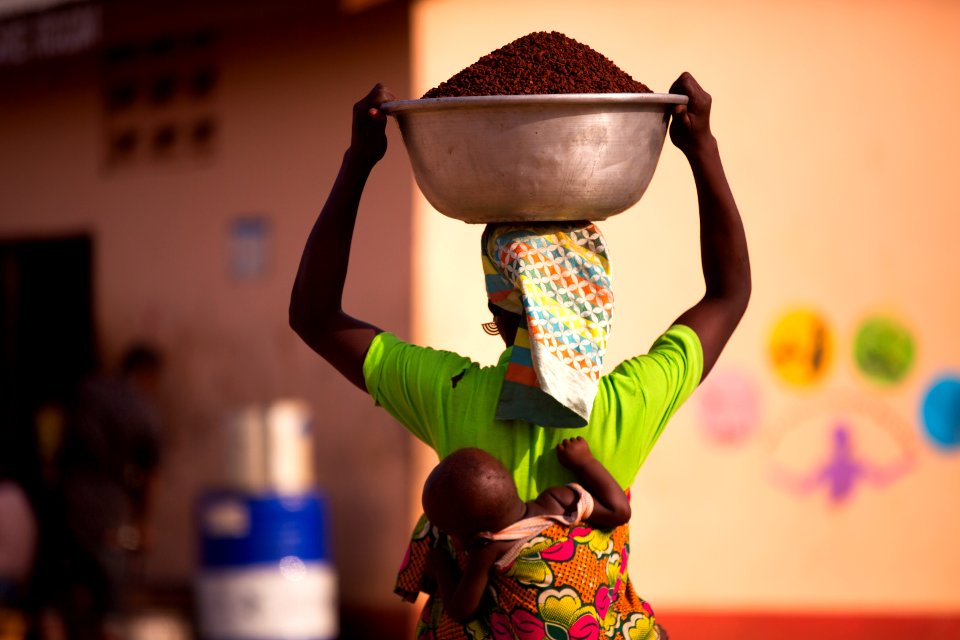 USAID in Ghana Shea Butter Processing (41538468992)
