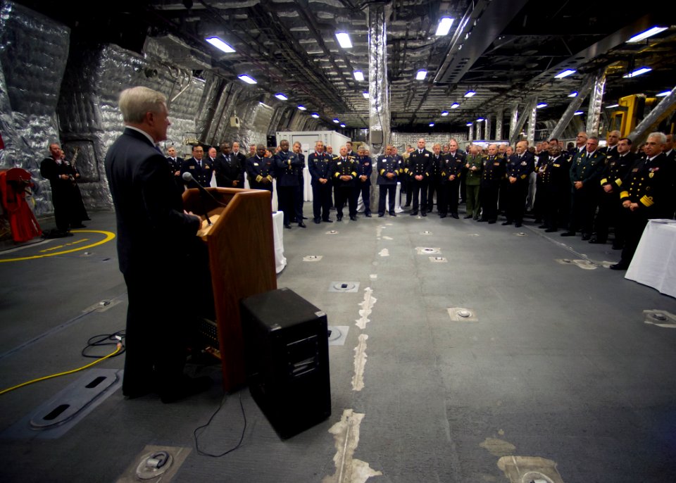 US Navy 111019-N-AC887-002 Secretary of the Navy (SECNAV) Ray Mabus welcomes guests aboard the littoral combat ship USS Independence (LCS 2)