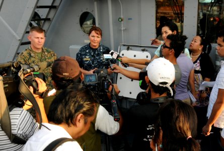 US Navy 111022-N-MW330-027 Capt. John Dalby, left, assigned to the 31st Marine Expeditionary Unit (31st MEU), embarked aboard the amphibious dock l