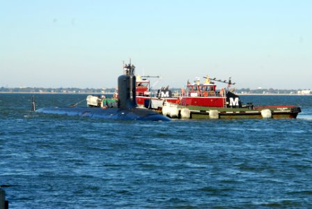 US Navy 111021-N-NK458-032 The Virginia-class attack submarine Pre-Commissioning Unit (PCU) California (SSN 781) arrives at Naval Station Norfolk a