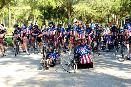 US Navy 111025-N-DD445-006 More than 200 cyclist, injured veterans and their supporters prepare to start the Ride 2 Recovery Florida Challenge photo