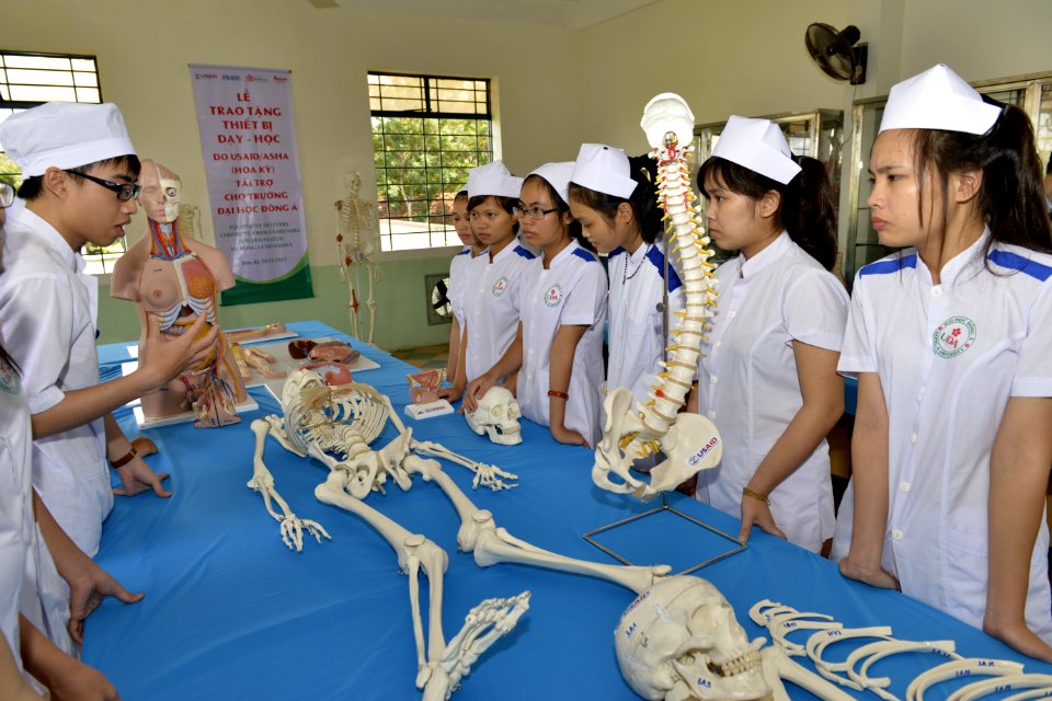 USAID gives educational equipment to Dong A University’s Quang Nam campus (22556656028)