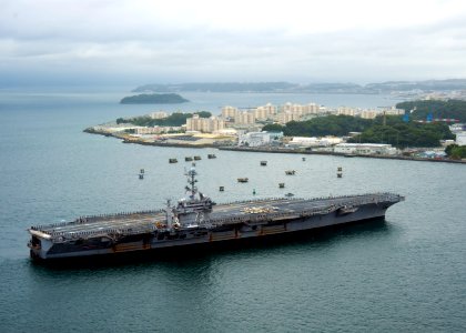 US Navy 111101-N-6720T-058 The aircraft carrier USS George Washington (CVN 73) returns to its forward-deployed port at Naval Support Activity Yokos