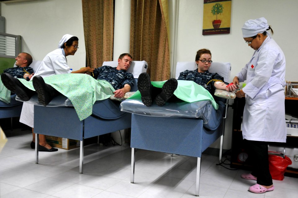 US Navy 111101-N-WW409-114 Sailors donate blood at the Office of the Provincial Red Cross Chapter of Chonburi during a community service event