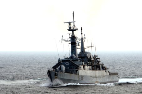 US Navy 111102-N-XQ375-381 The Pakistani navy destroyer PNS Shahjahan (D 186) transits the Arabian Sea during a division tactics exercise