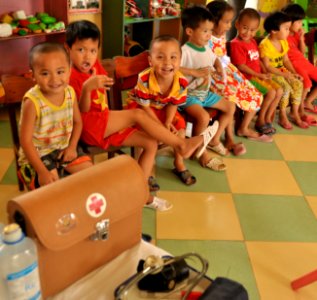 USAID Delivers Deworming Medication to Kindergartners in Nam Dinh Province (8920433357)