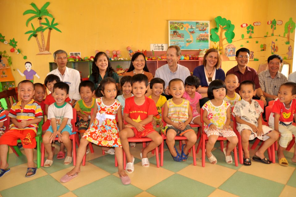 USAID Delivers Deworming Medication to Kindergartners in Nam Dinh Province (8920414717)