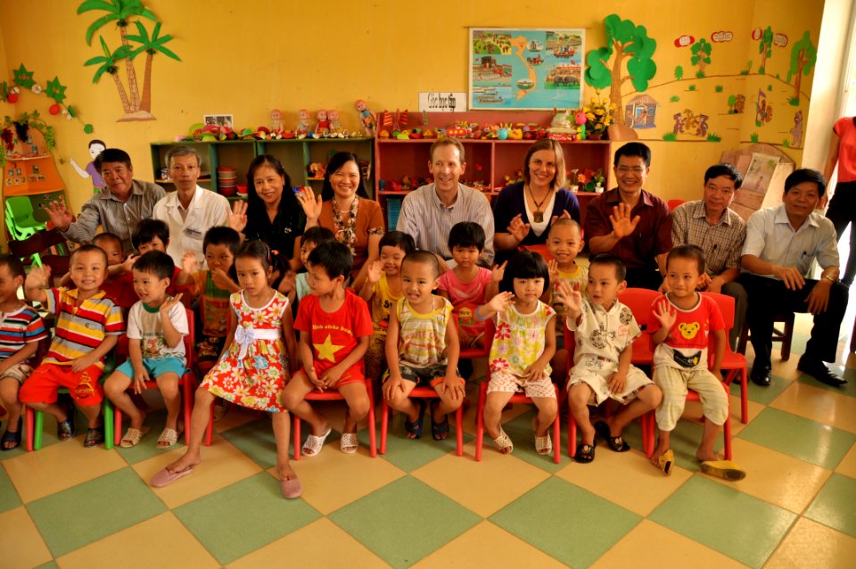 USAID Delivers Deworming Medication to Kindergartners in Nam Dinh Province (8921021186)
