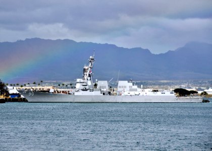 US Navy 111110-N-RI884-010 The guided-missile destroyer USS Chafee (DDG 90) transits Pearl Harbor during the opening phases of the integrated marit