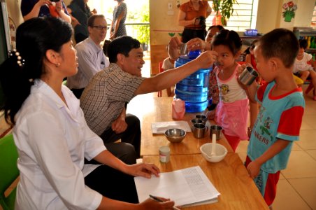 USAID Delivers Deworming Medication to Kindergartners in Nam Dinh Province (8920316039)
