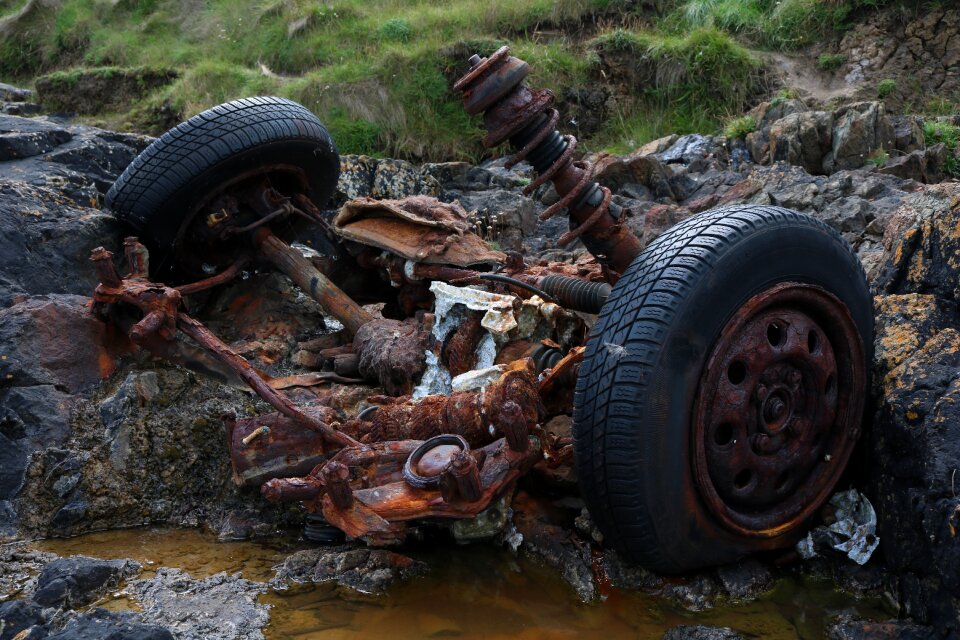 Car wreck wreck rust photo