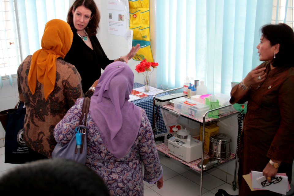 USAID Celebrates Indonesia's Mother's Day (11642399143)