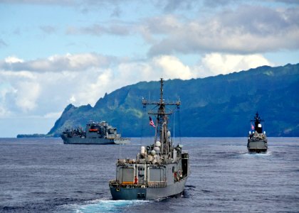 US Navy 111114-N-RI884-288 Naval ships participate in the integrated maritime exercise Koa Kai