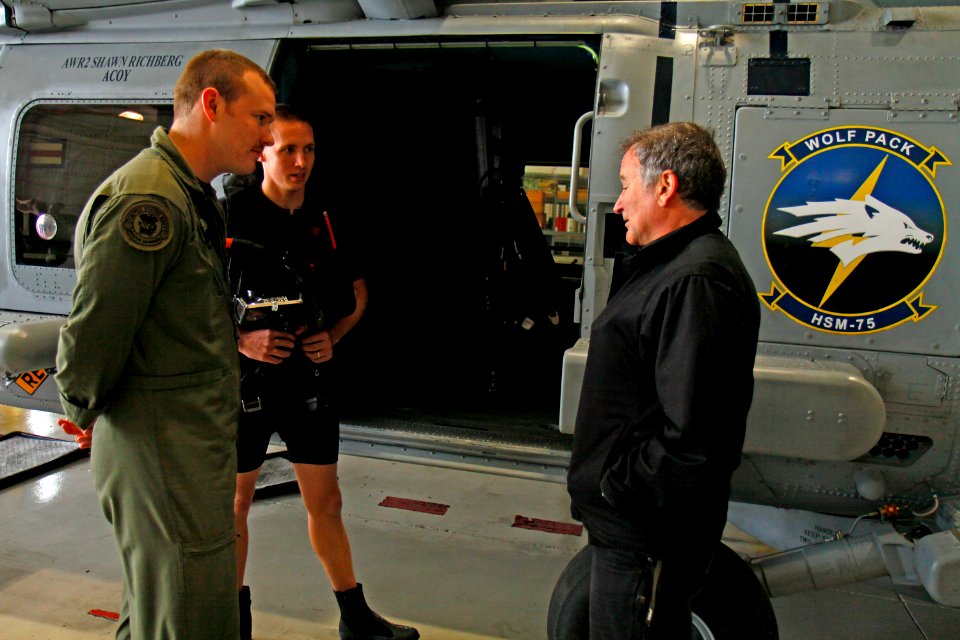 US Navy 111112-N-RC734-074 Academy Award winning actor and comedian Robin Williams meets with naval aircrewmen assigned to the Wolf Pack of Helicop