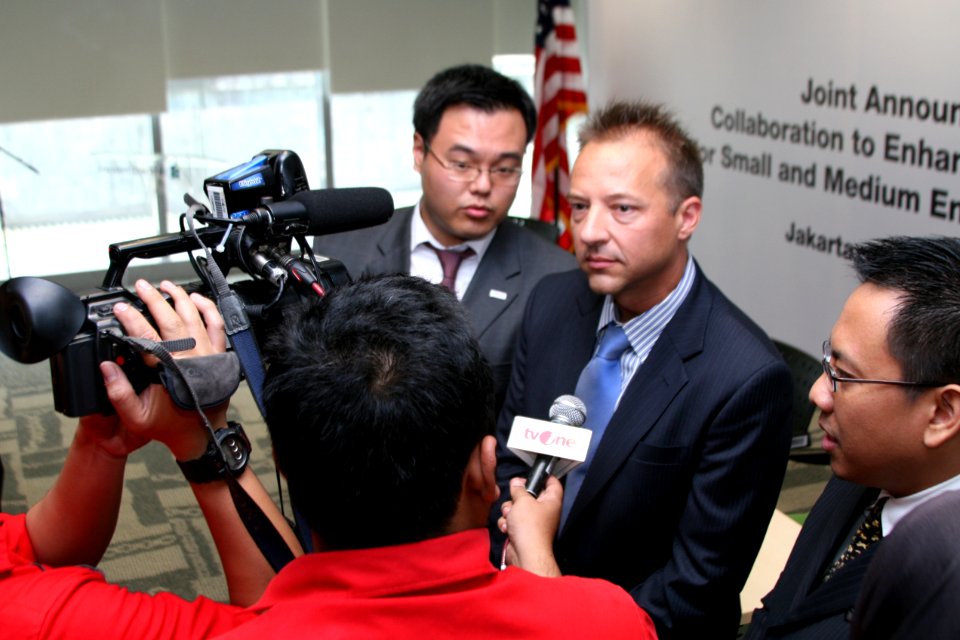 USAID and Standard Chartered Announce Collaboration (5053255034)