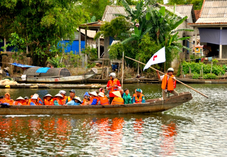 USAID and Save the Children support community evacuation drill and emergency preparedness in central Vietnam (8244686580)