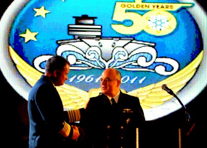 US Navy 111128-N-NY820-082 Adm. James A. Winnefeld, Jr. s welcomed to the stage by Adm. John C. Harvey, Jr