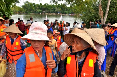 USAID and Save the Children support community evacuation drill and emergency preparedness in central Vietnam (8244682720)