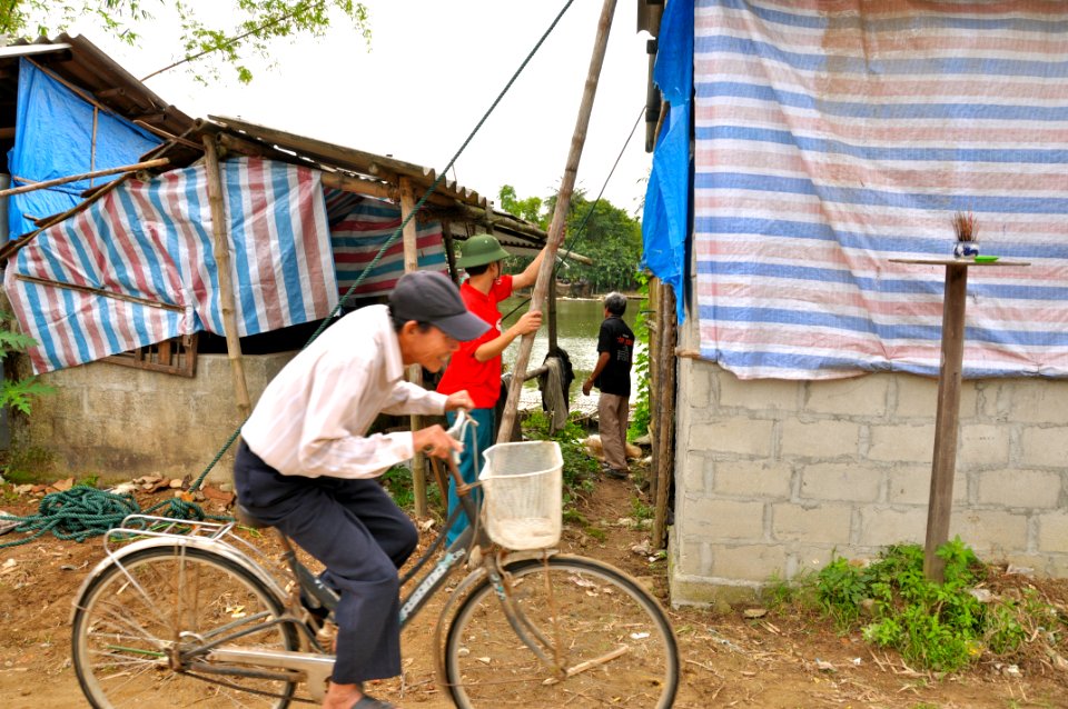 USAID and Save the Children support community evacuation drill and emergency preparedness in central Vietnam (8243626529)