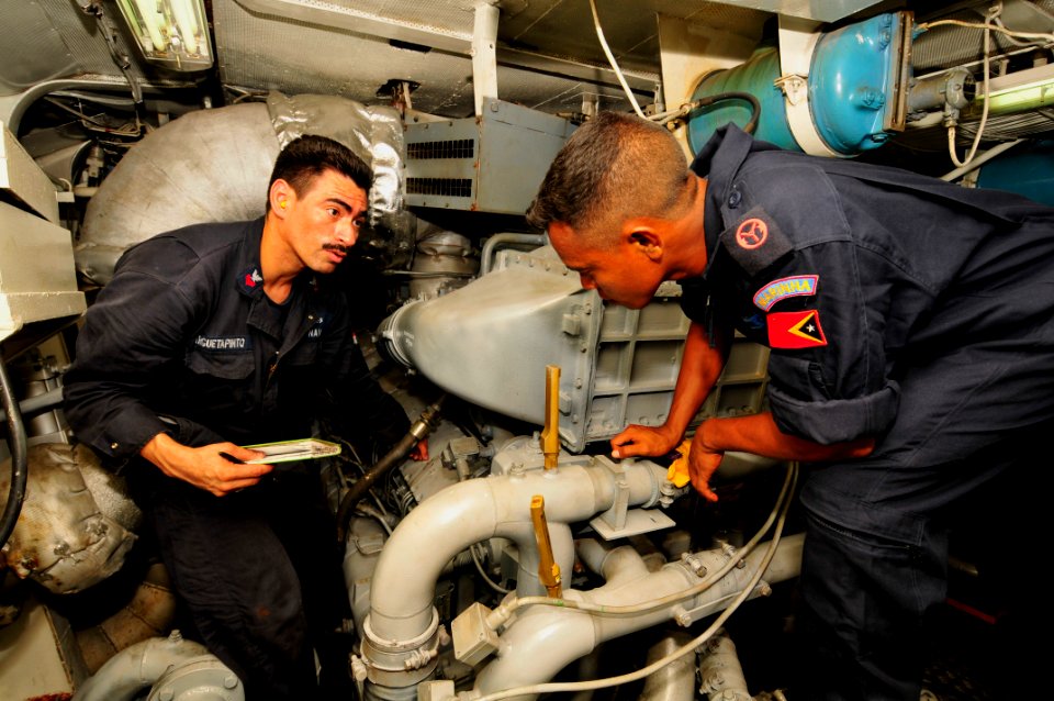 US Navy 111128-N-ER662-032 Gas Turbine System Mechanical 1st Class Alirio Arguetapinto, assigned to the Arleigh Burke-class guided-missile destroye