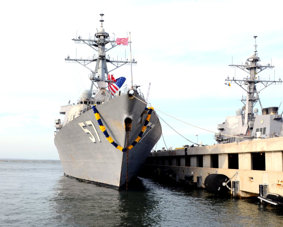 US Navy 111210-N-YF306-035 USS Mitscher pulls into its homeport after completing a seven-month deployment