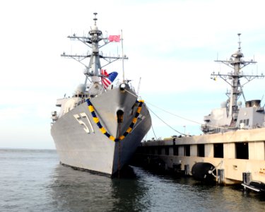 US Navy 111210-N-YF306-035 USS Mitscher pulls into its homeport after completing a seven-month deployment