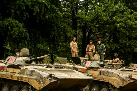 US Tanks, Polish BMP platoons bond during BALTOPS 2018 (41891994345)