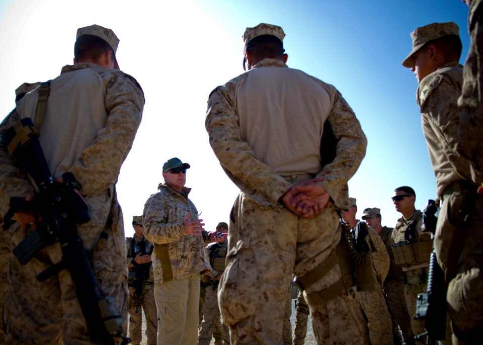 US Navy 111218-N-AC887-347 Secretary of the Navy addresses Sailors and Marines during an all-hands call