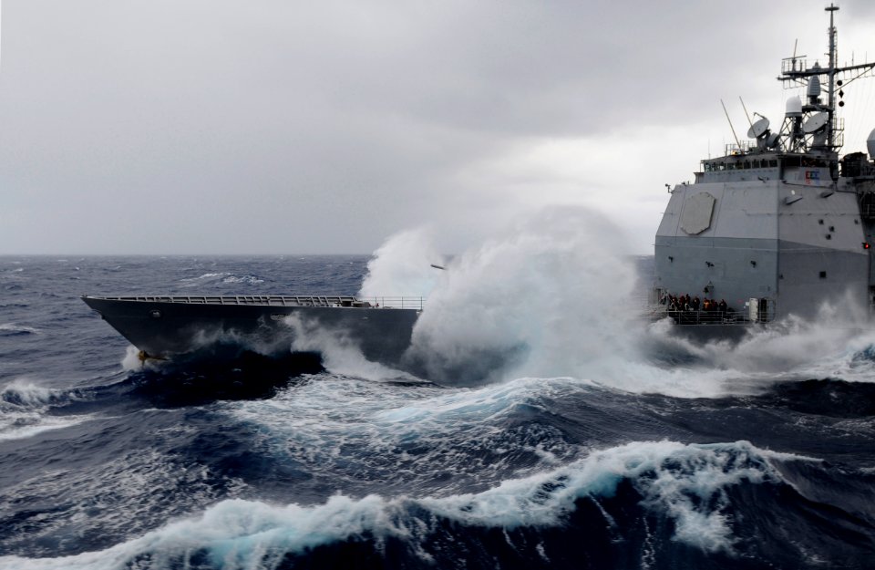 US Navy 111224-N-RG587-317 waves break over the USS Bunker Hill