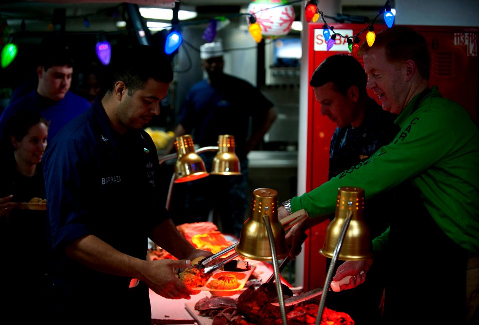 US Navy 111225-N-DR144-066 Capt. Kent D. Whalen, the commanding officer aboard the Nimitz-class aircraft carrier USS Carl Vinson (CVN 70), serves M