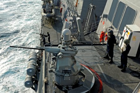 US Navy 120105-N-VH839-017 Sailors assigned to the small craft action team aboard the Arleigh Burke-class guided-missile destroyer USS Dewey (DDG 1