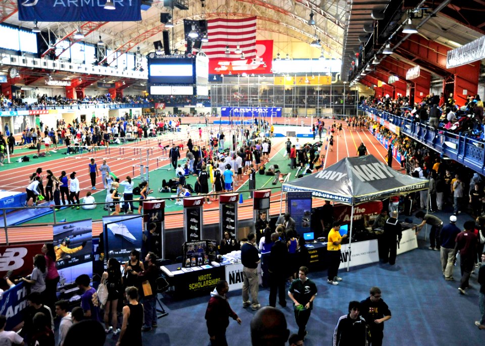 US Navy 120106-N-PA426-003 U.S. Navy SEALs and special warfare combatant-craft crewmen (SWCC) recruiters attended the 18th annual Hispanic Track an