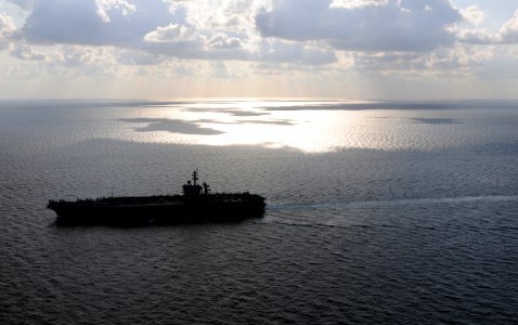 US Navy 120120-N-GZ832-121 The Nimitz-class aircraft carrier USS Carl Vinson (CVN 70) is underway in the Arabian Sea