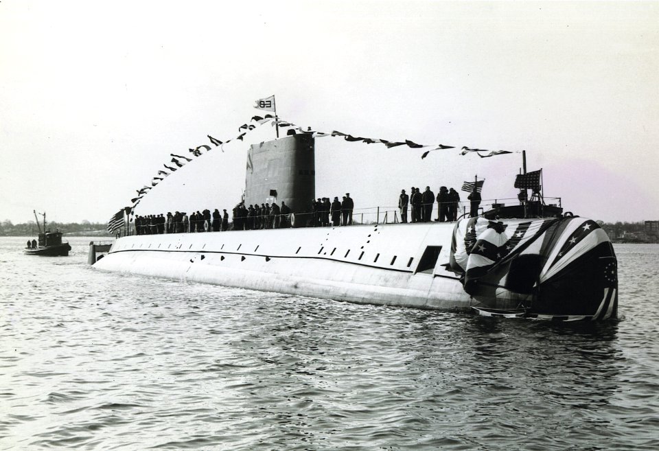 US Navy 120120-N-ZZ999-002 In this file photo taken Jan. 21, 1954, the nuclear-powered submarine USS Nautilus (SSN 571) is in the Thames River shor