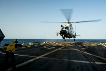 US, China conduct counter piracy exercise 130824-N-OM642-426