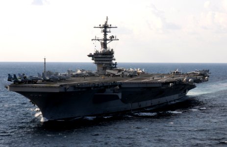 US Navy 120120-N-GZ832-328 The Nimitz-class aircraft carrier USS Carl Vinson (CVN 70) is underway in the Arabian Sea