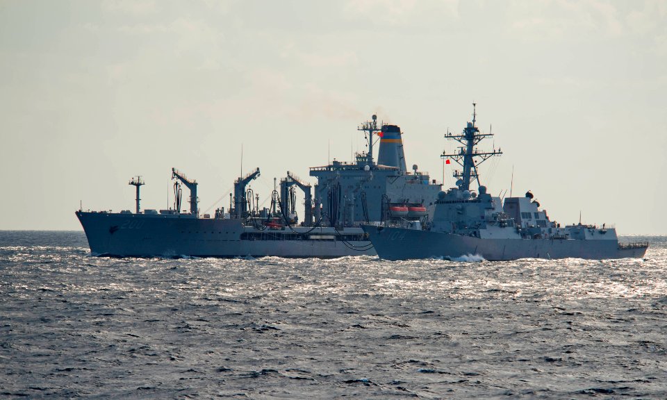 US Navy 120121-N-VY256-215 The Military Sealift Command fleet replenishment oiler USNS Guadalupe (T-AO 200) refuels the Arleigh Burke-class guided