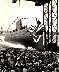 US Navy 120120-N-ZZ999-001 In this file photo taken Jan. 21, 1954, the nuclear-powered submarine USS Nautilus (SSN 571) slips into the Thames River