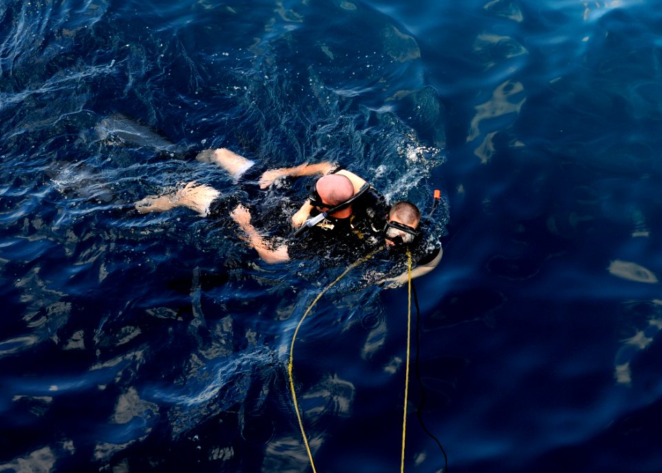 US Navy 120130-N-BC134-148 A Sailor performs training on search and rescue techniques