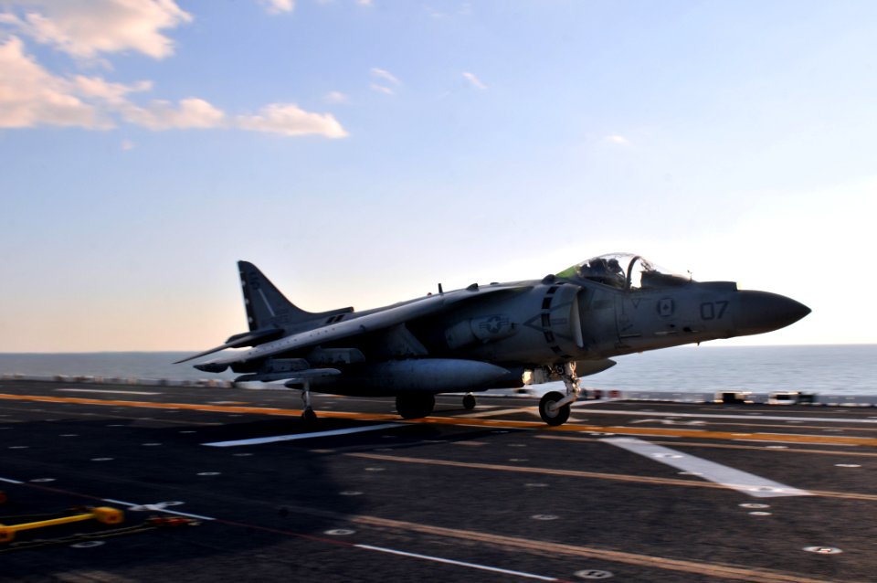 US Navy 120202-N-UM734-897 An AV-8B Harrier assigned to Marine Fighter Squadron (VMA) 231 takes off from the amphibious assault ship USS Kearsarge