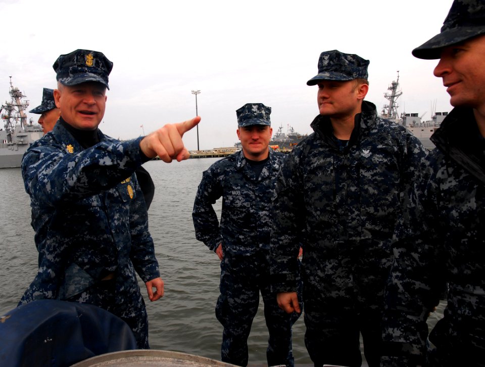 US Navy 120208-N-EP471-007 Master Chief Petty Officer of the Navy (MCPON) Rick D. West talks with a group of Sailors aboard the Los Angeles-class a