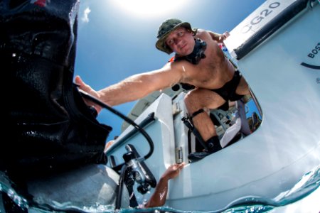 US Navy divers and Belizean Coast Guard divers work together during Southern Partnership Station '14 140713-N-IP743-392
