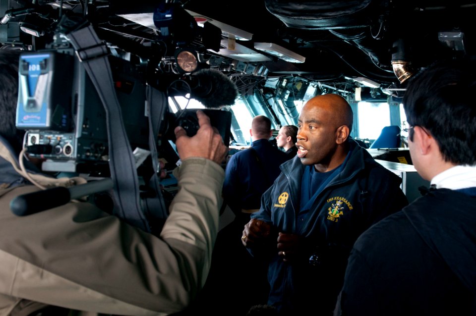 US Navy 120207-N-UM734-013 Capt. Dorian F. Jones, commanding officer of the amphibious assault ship USS Kearsarge (LHD 3) answers questions from Ja