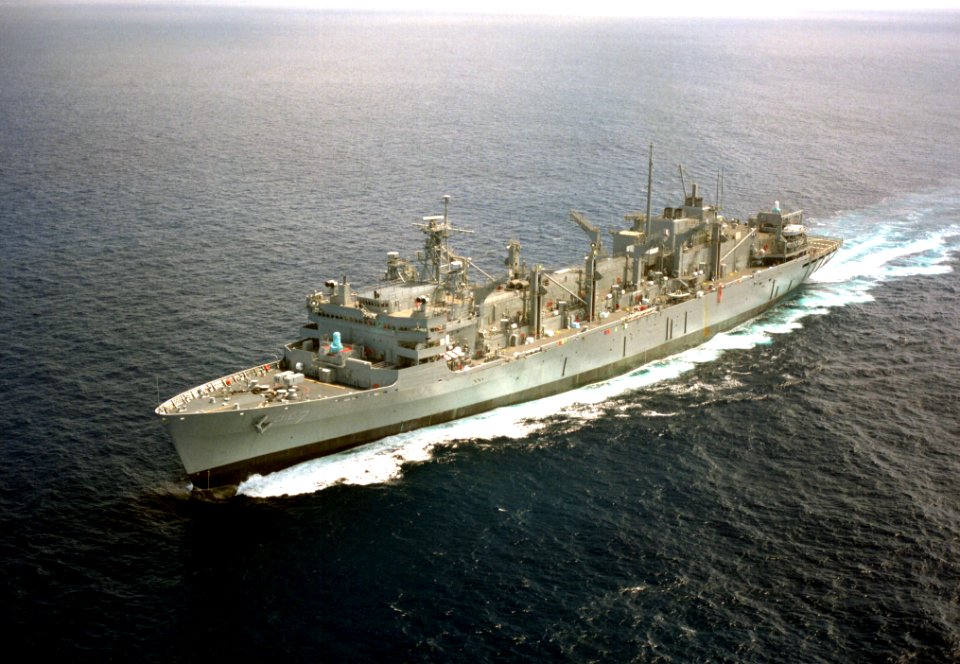 US Navy 970930-N-0000U-021 USS Rainier (AOE 7) underway