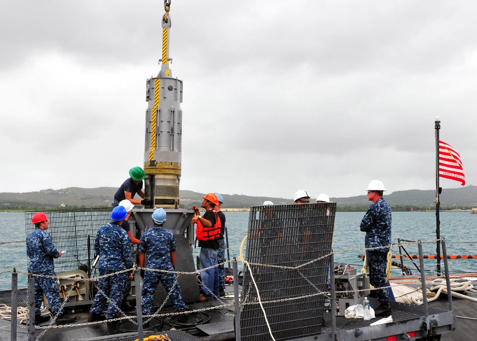 US Navy 120213-N-BK435-070 Sailors assigned to both the submarine tender USS Emory S. Land (AS 39) and USS Frank Cable (AS 40) conduct Tomahawk lan