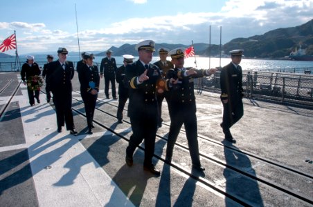 US Navy and Japan Maritime Self-Defense Force Sailors conduct sister ship tours 151218-N-RU971-067